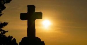 De la croix à la résurrection